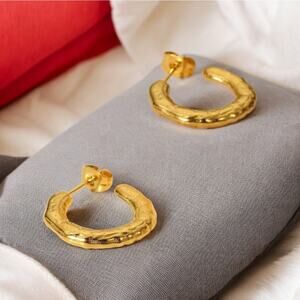NEW 18K yellow gold plated stainless steel hammered C shape earrings jewelry B21
